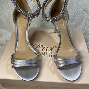 Badgley Mischka Jewel Sandal size 9